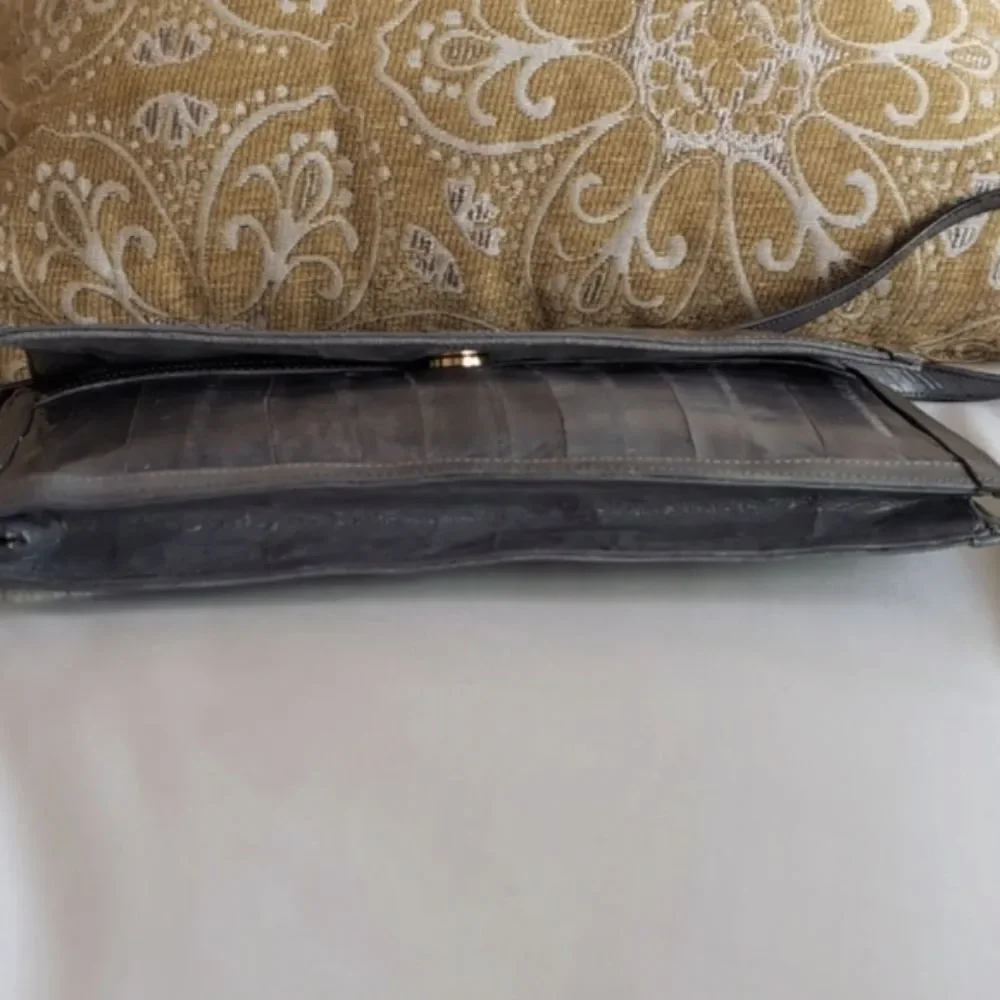Super Sleek Gray Vintage 🩶Eel Skin Clutch /Shoulder Crossbody Purse